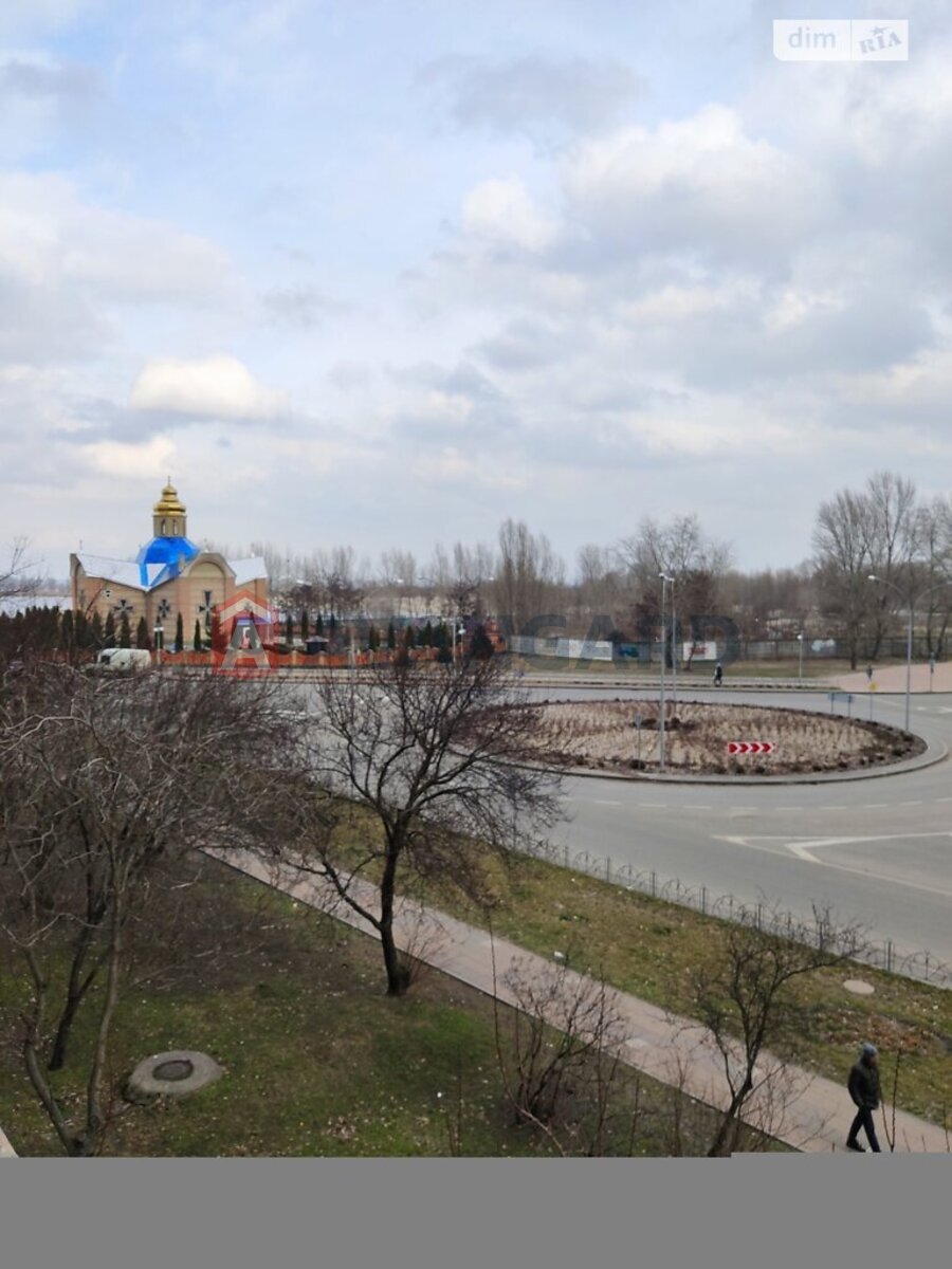 3 ����. ��������, 65/-/8 ��. �., 3/10 ���� ���� 4