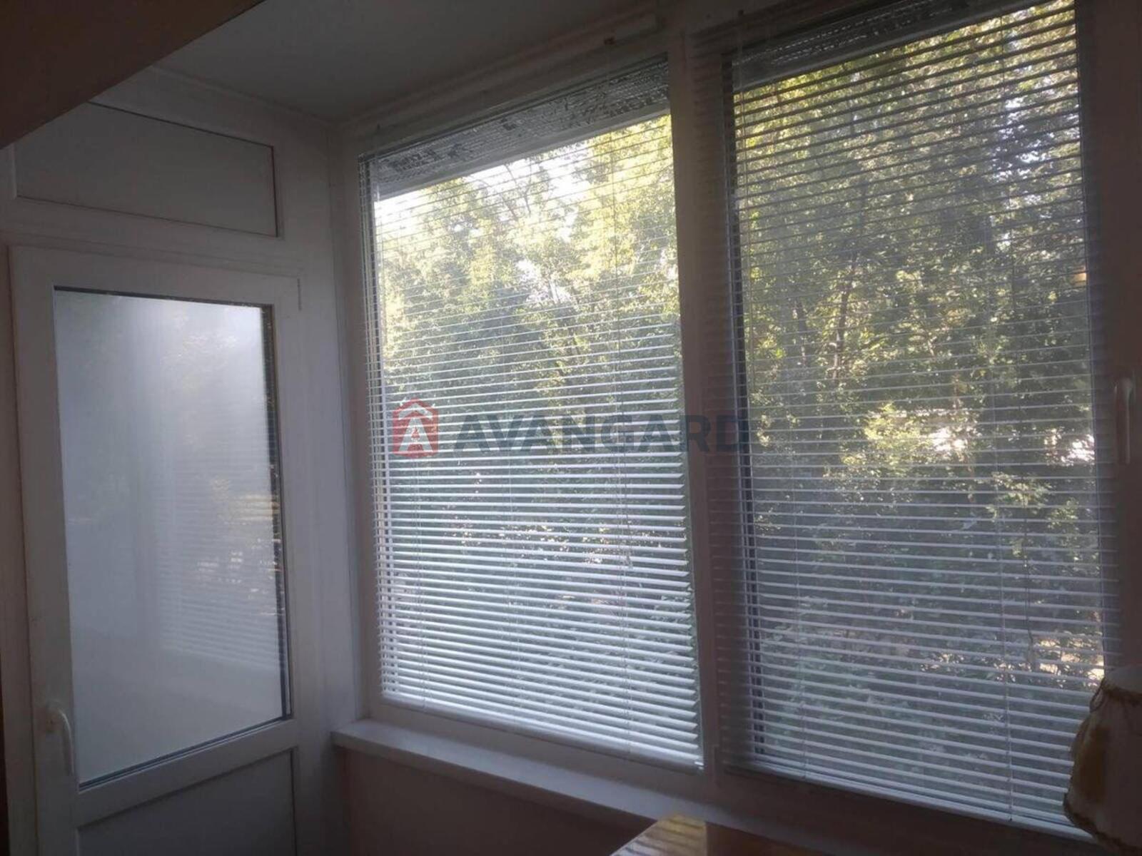 2 ��. ��������, 45/29/6 ��. �., 1/9 ������ ���� 3