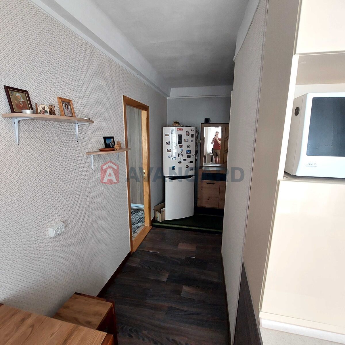 2 ��. ��������, 44/-/7 ��. �., 4/5 ������ ���� 9