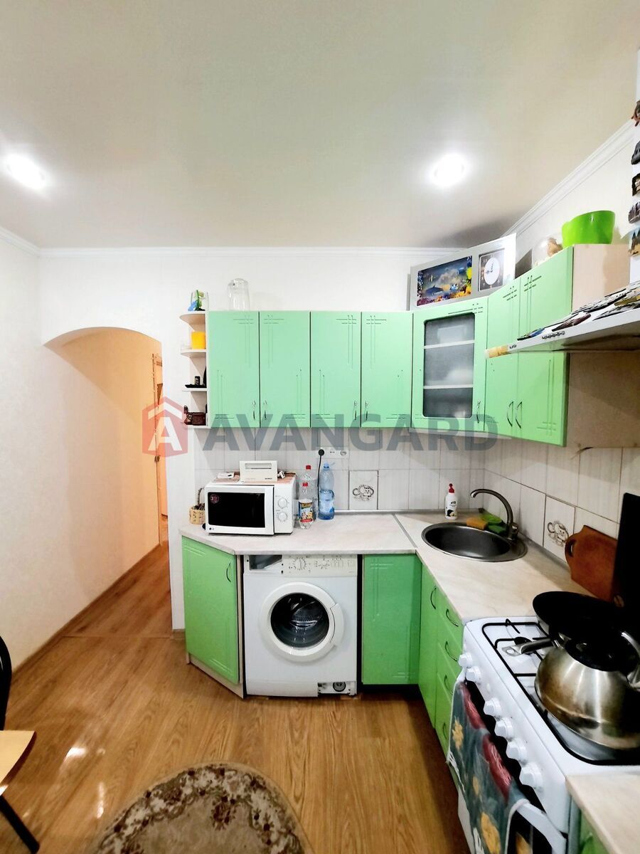 1 . , 37/-/8 . ., 1/9   2