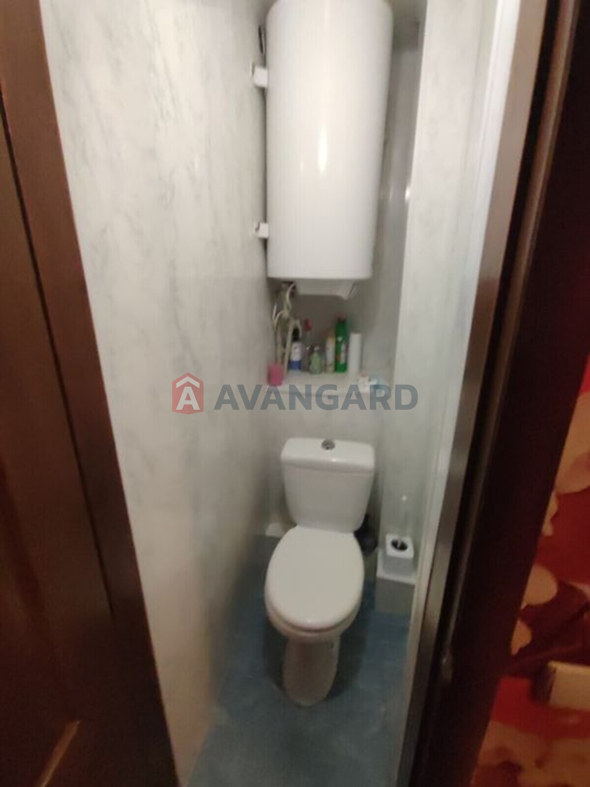 3 . , 68/-/8 . ., 8/9   4