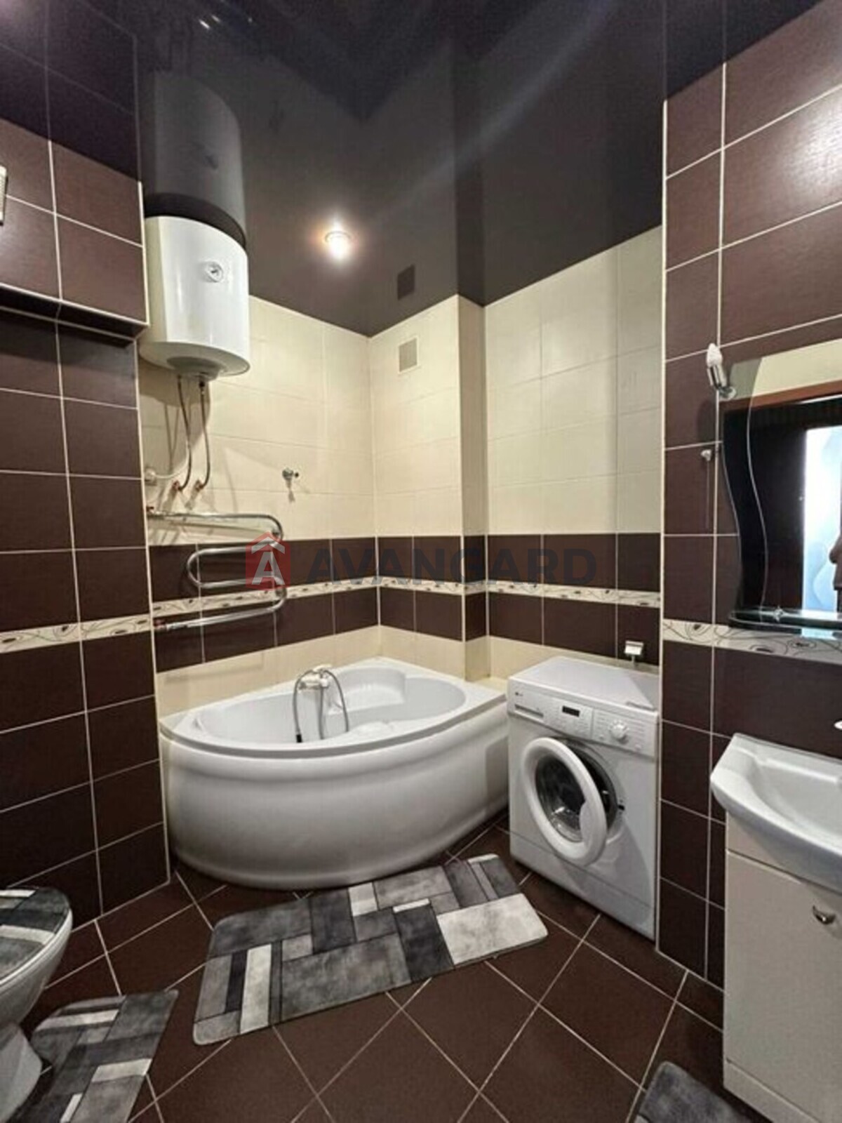 3 ��. ��������, 74/-/25 ��. �., 4/5 ������ ���� 10