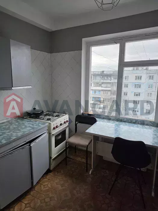 2 ����. ��������, 50/-/7 ��. �., 9/9 ���� ���� 13