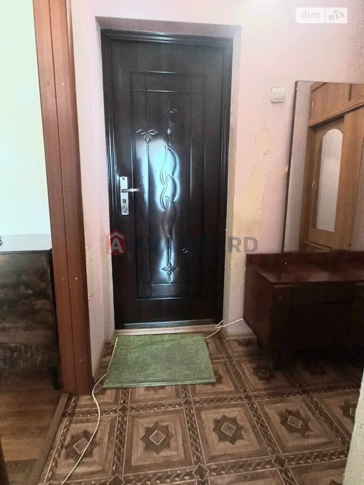 1 ��. ��������, 31/17/5 ��. �., 4/5 ������ ���� 3