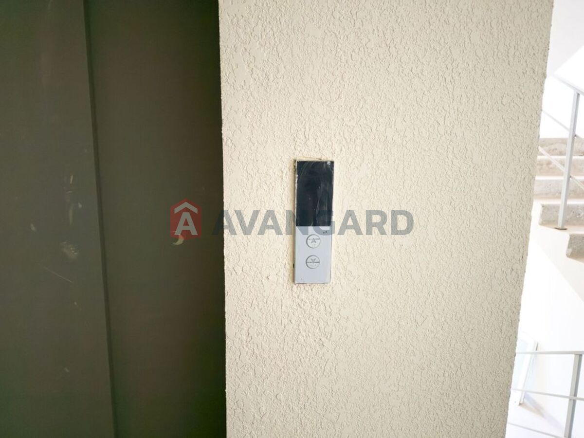 2 ��. ��������, 71/-/11 ��. �., 4/10 ������ ���� 5