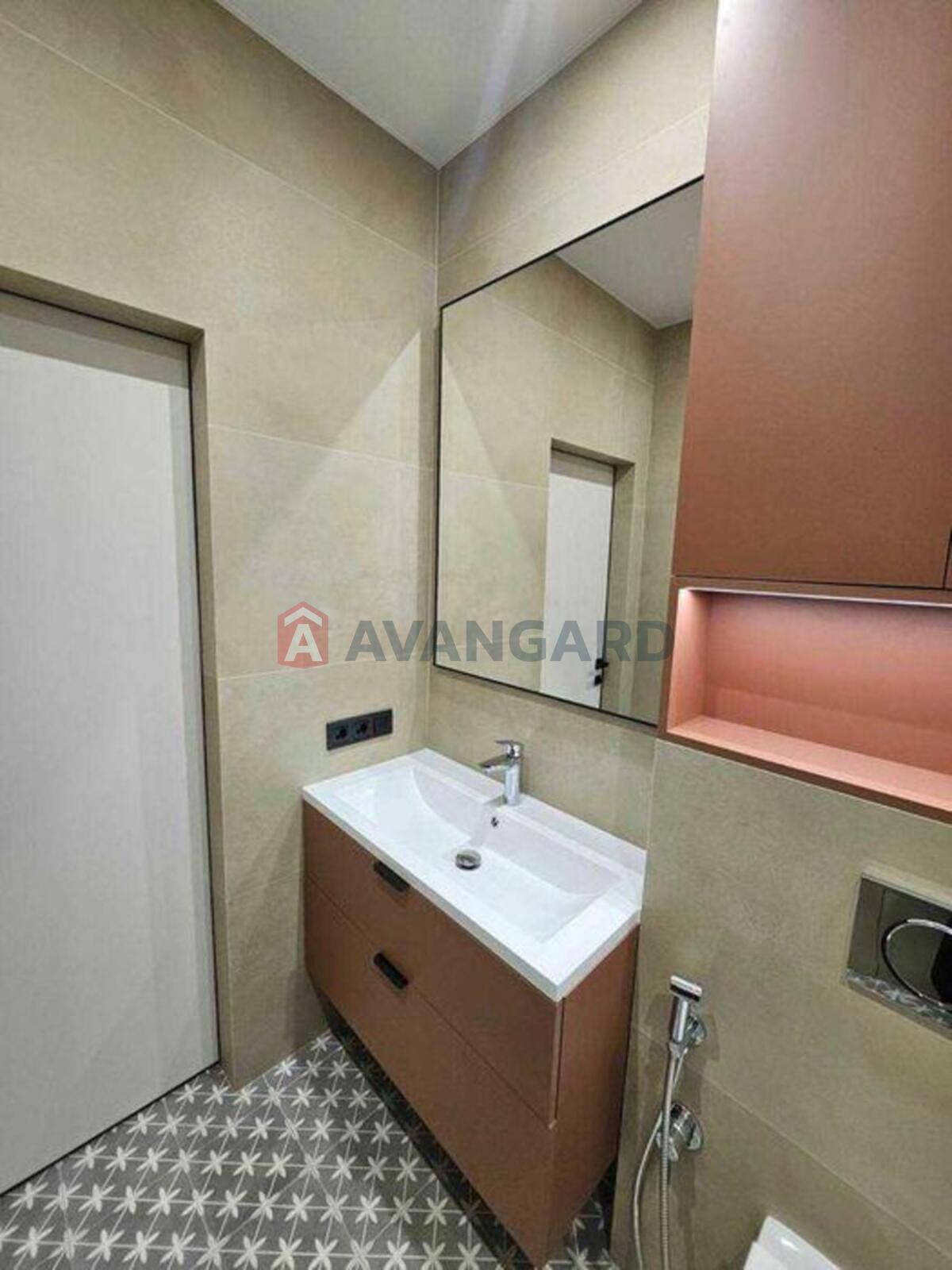 1 ����. ��������, 40/-/20 ��. �., 4/10 ���� ���� 5