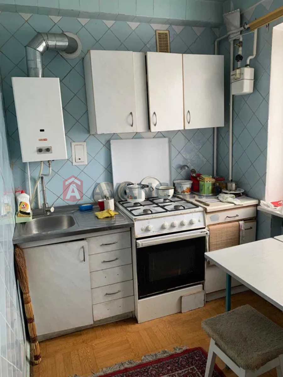 2 ��. ��������, 42/-/6 ��. �., 3/5 ������ ���� 6