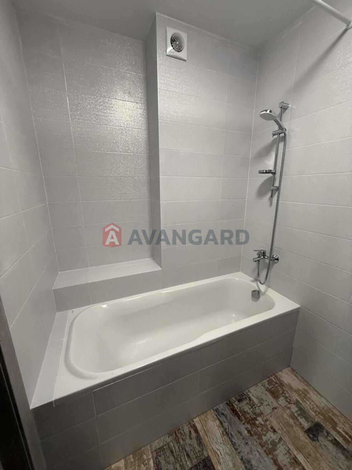 2 ��. ��������, 66/36/10 ��. �., 9/23 ������ ���� 12