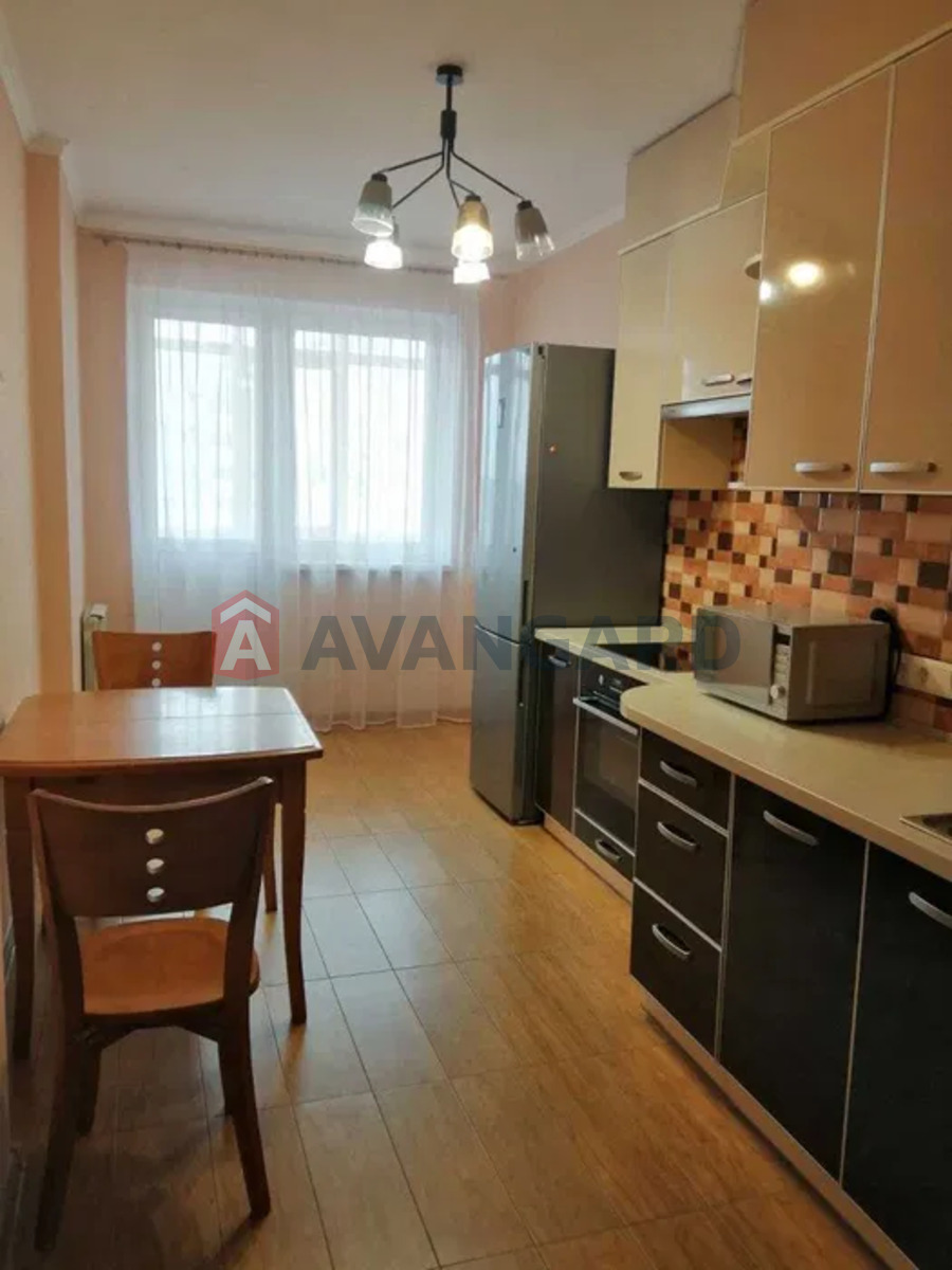 1 ��. ��������, 41/-/12 ��. �., 23/26 ������ ���� 2