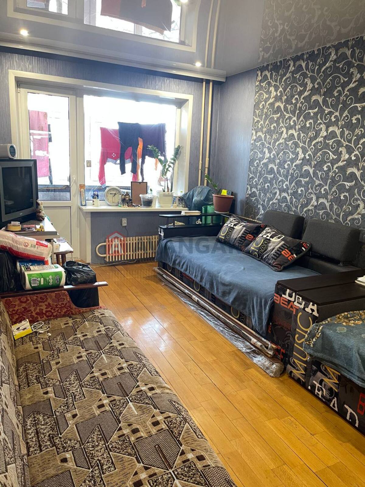 1 ��. ��������, 41,7/19,8/6,1 ��. �., 2/9 ������ ���� 11