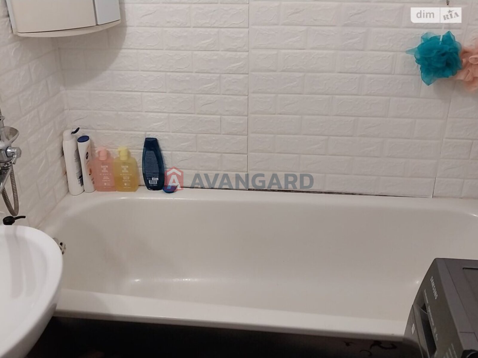 3 . , 68/-/10 . ., 6/10   4