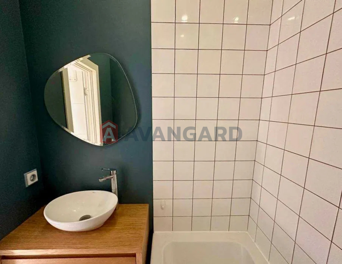 1 ��. ��������, 54/-/5 ��. �., 4/5 ������ ���� 15