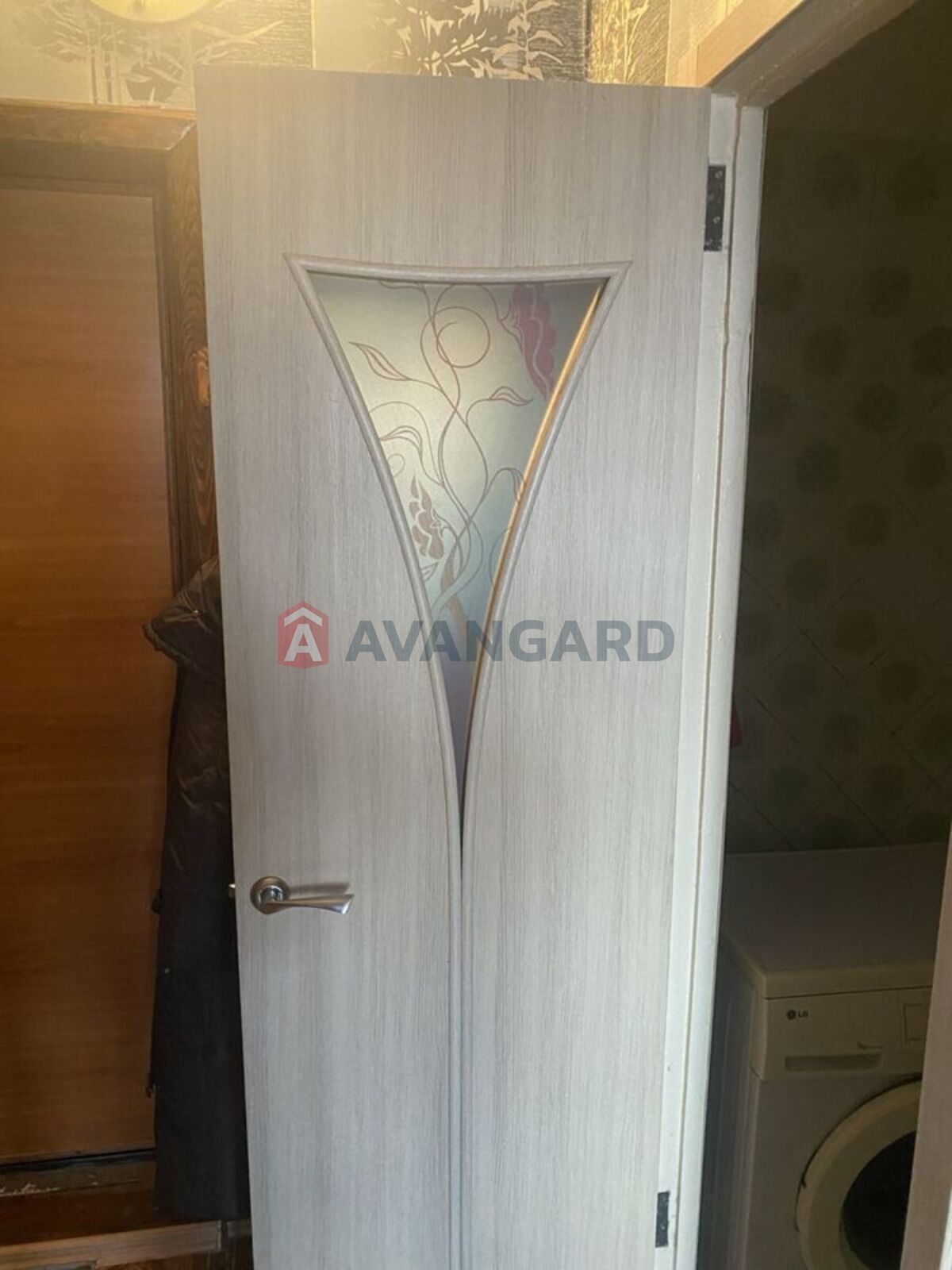 3 ��. ��������, 68/-/9 ��. �., 2/9 ������ ���� 4