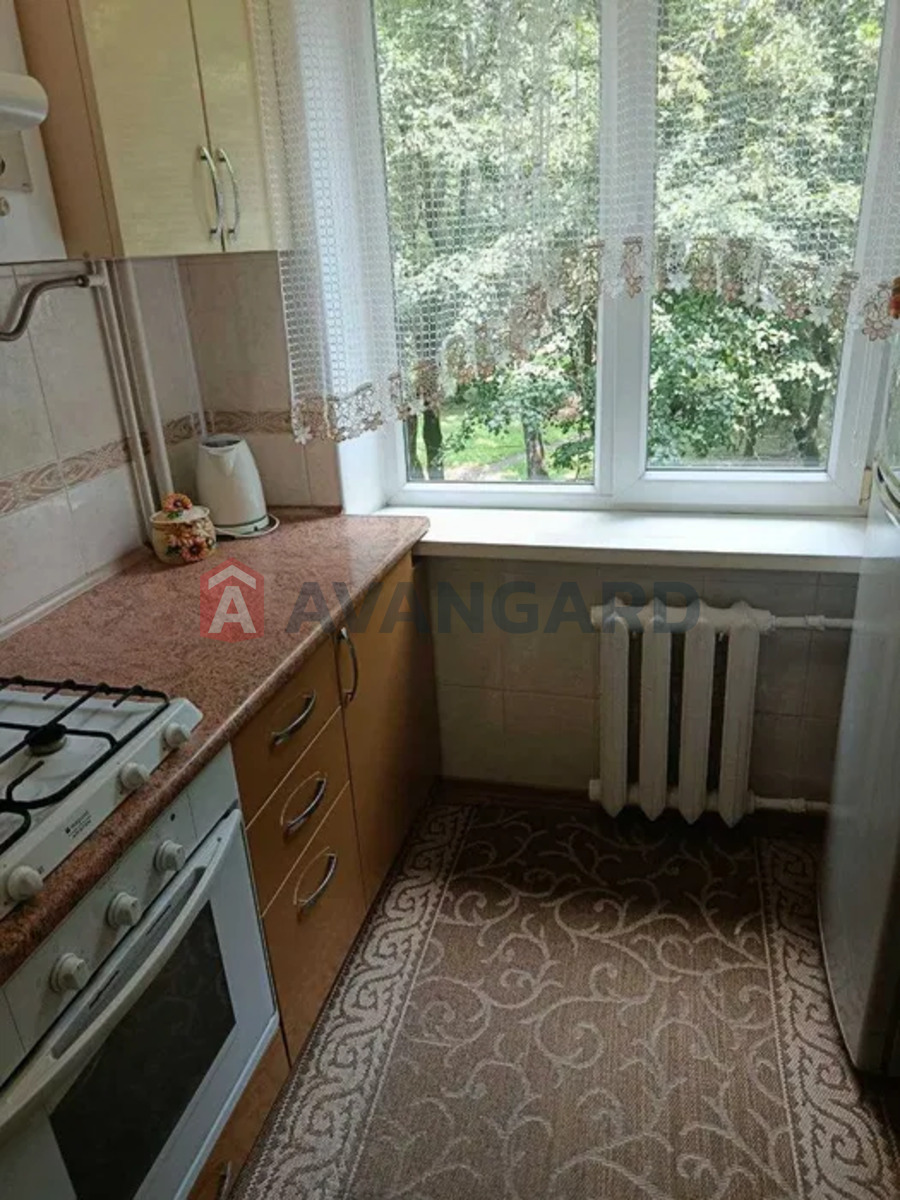 2 ��. ��������, 48/-/6 ��. �., 3/5 ������ ���� 22