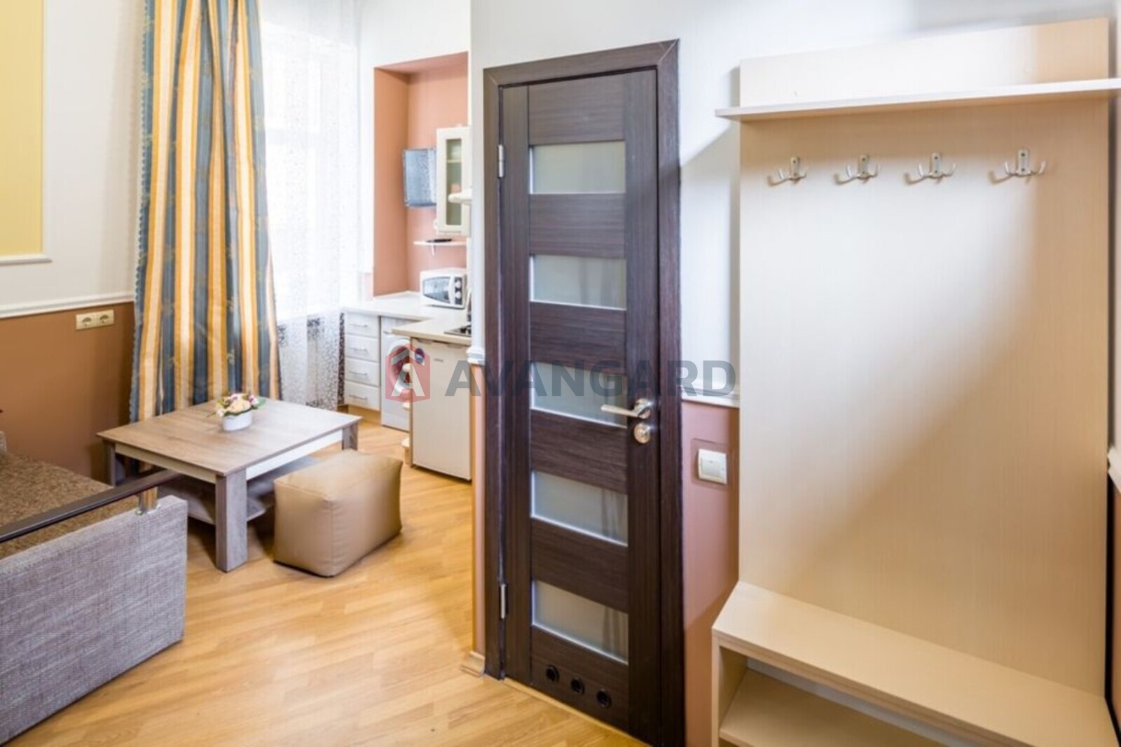 2 ��. ��������, 34/-/6 ��. �., 4/4 ������ ���� 8