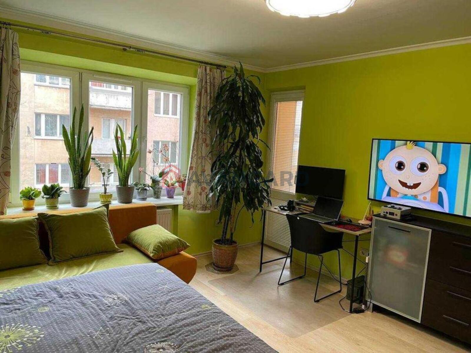 2 ����. ��������, 57/-/9 ��. �., 3/5 ���� ���� 20