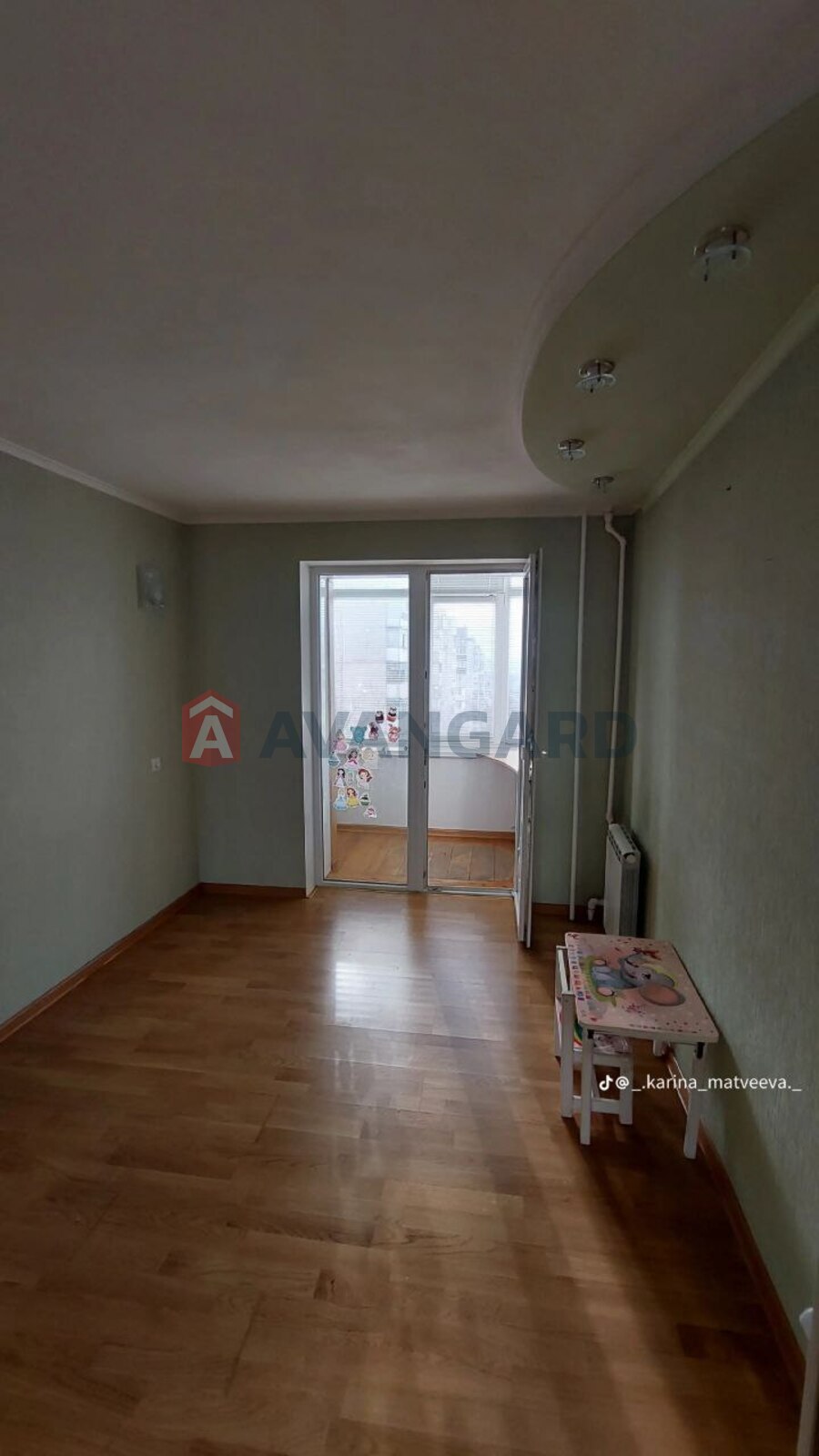 2 ��. ��������, 51/-/8 ��. �., 6/9 ������ ���� 3