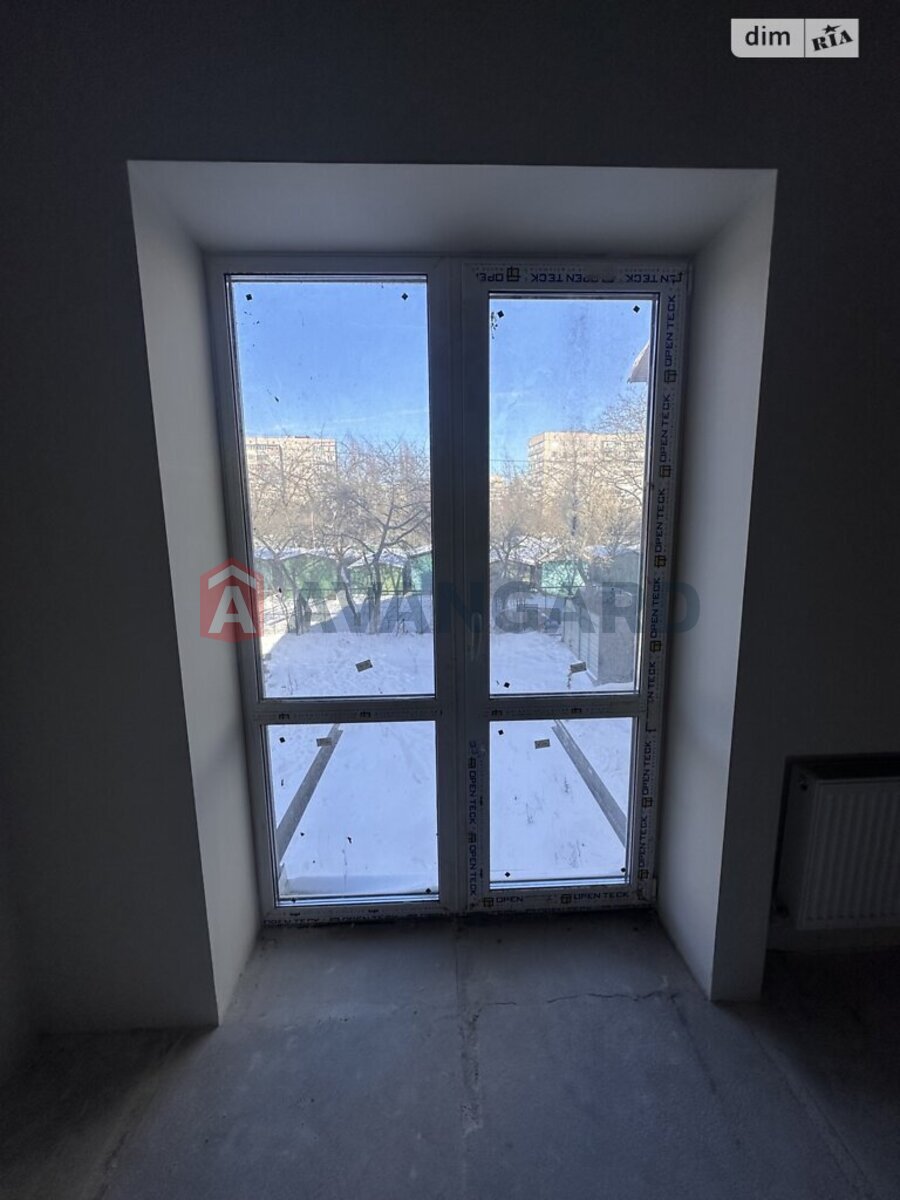 2 ��. ��������, 64/-/- ��. �., 2/3 ������ ���� 10