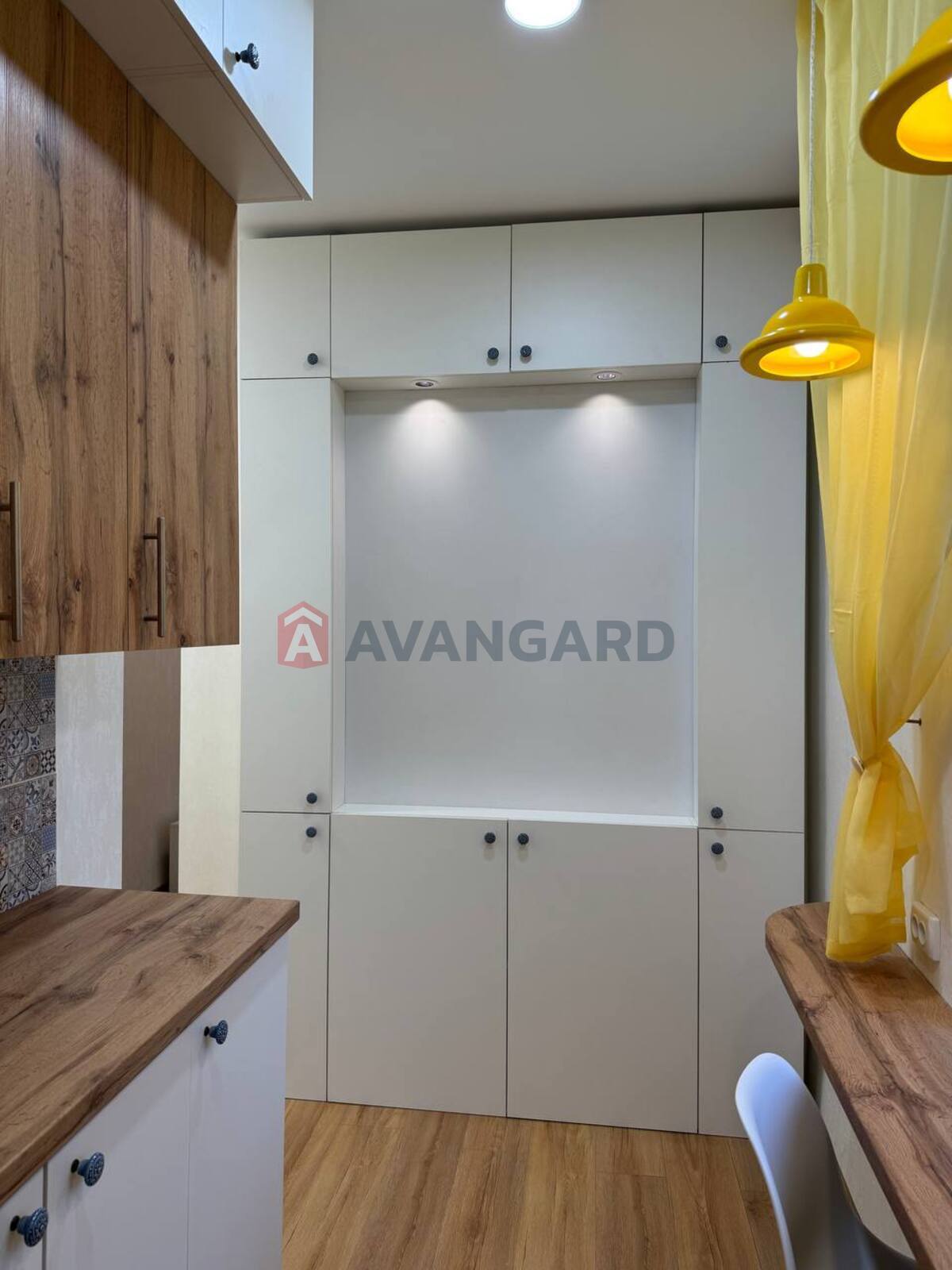 3 . , 70/-/8 . ., 4/5   4