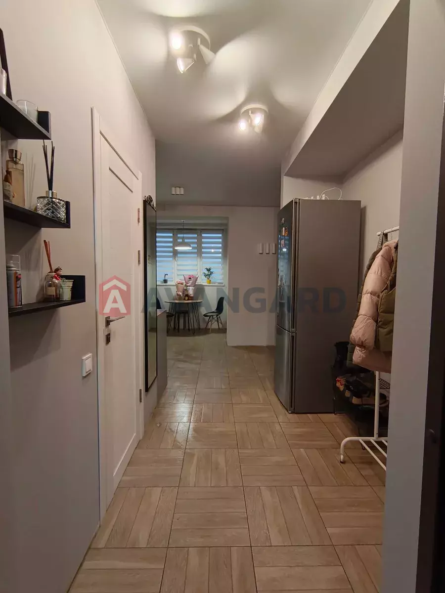 1 ��. ��������, 46/-/14 ��. �., 10/10 ������ ���� 7