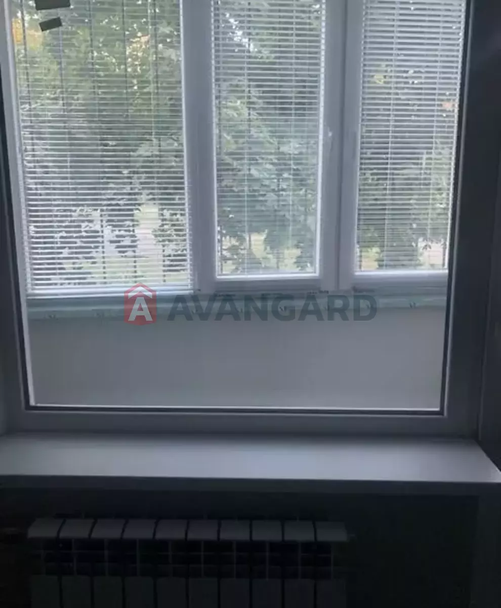 1 ��. ��������, 40/-/- ��. �., 1/9 ������ ���� 10