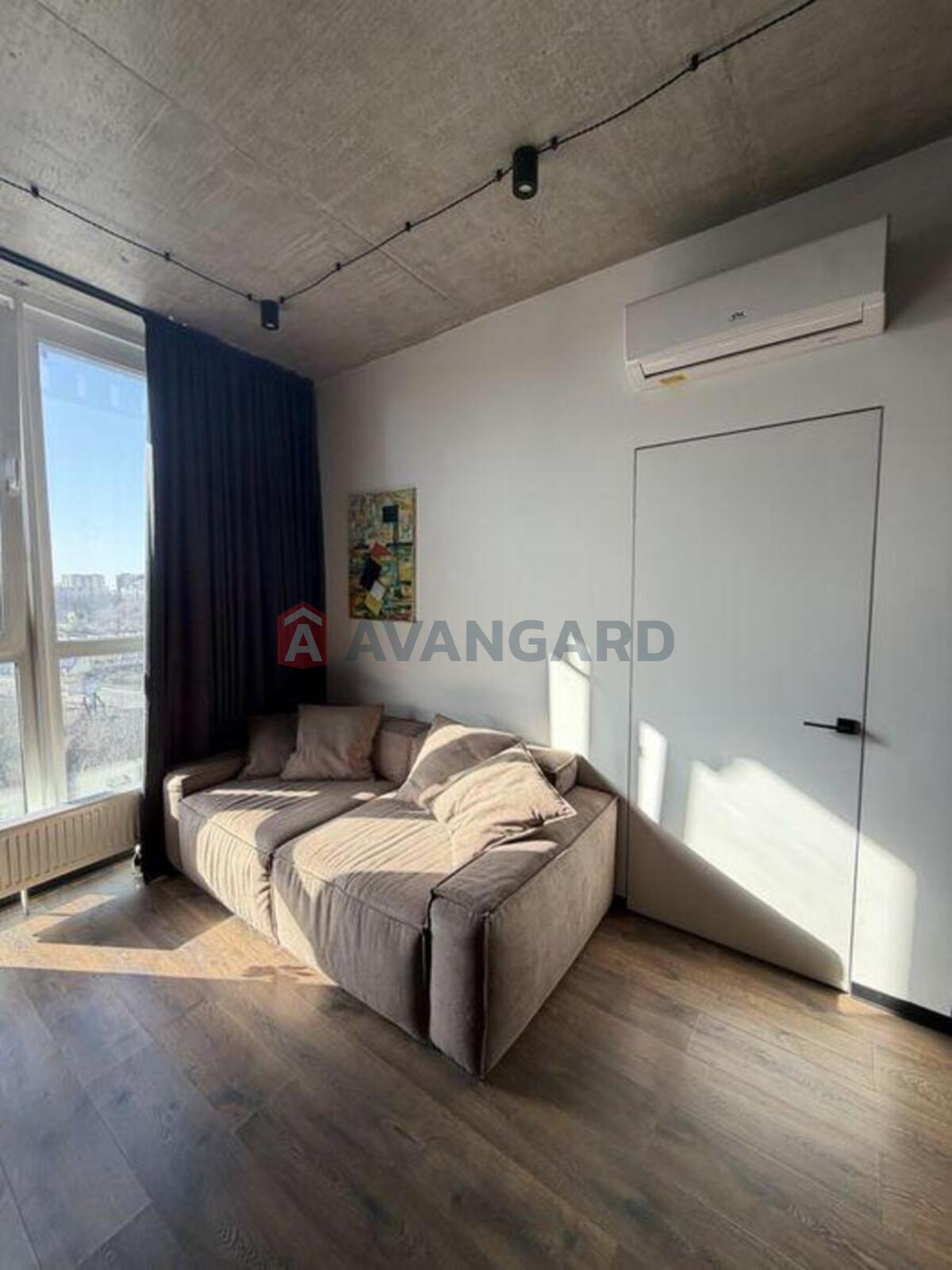 1 ����. ��������, 38/-/20 ��. �., 9/15 ���� ���� 3