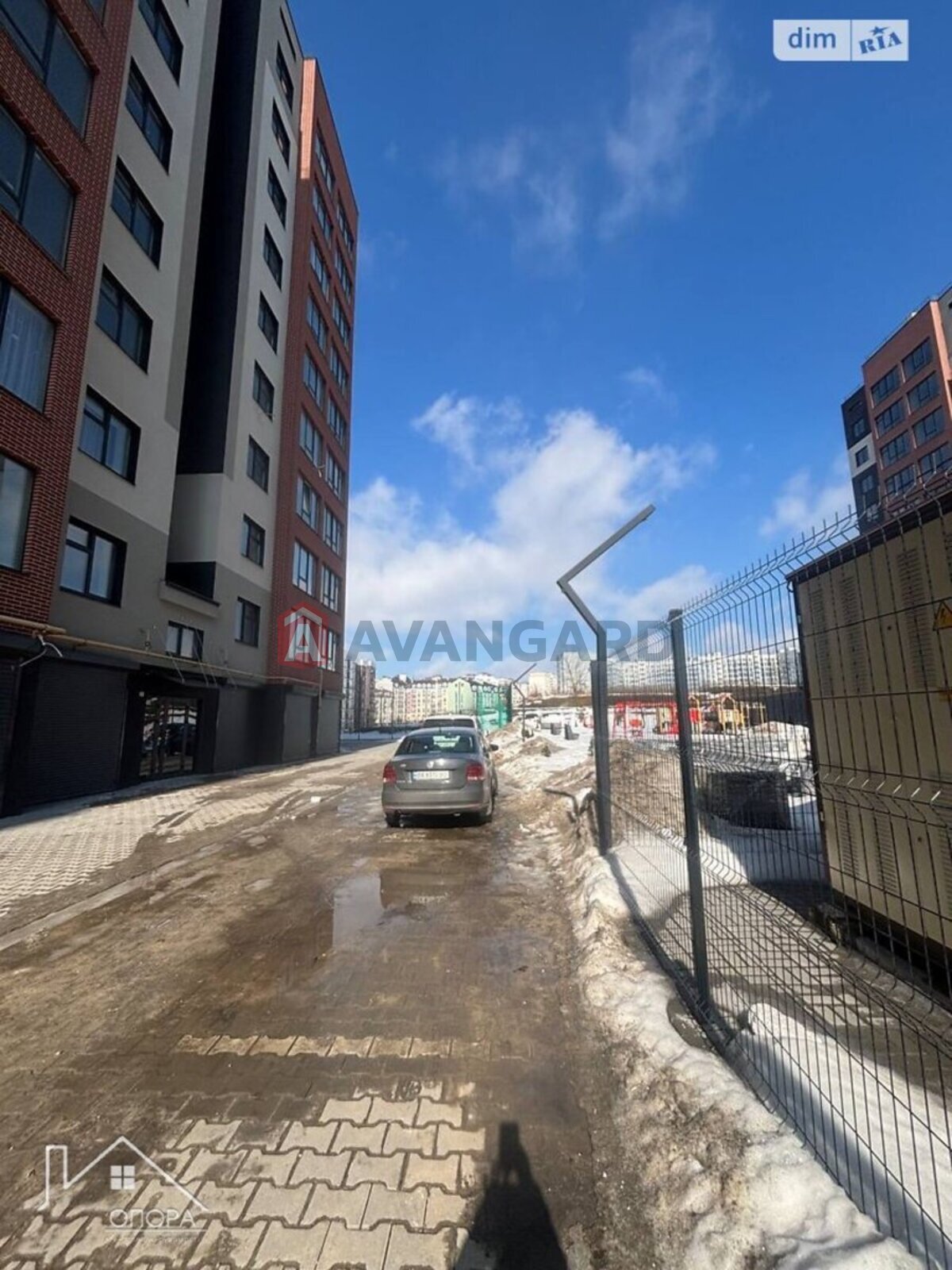 3 ��. ��������, 82/41/20 ��. �., 6/9 ������ ���� 4