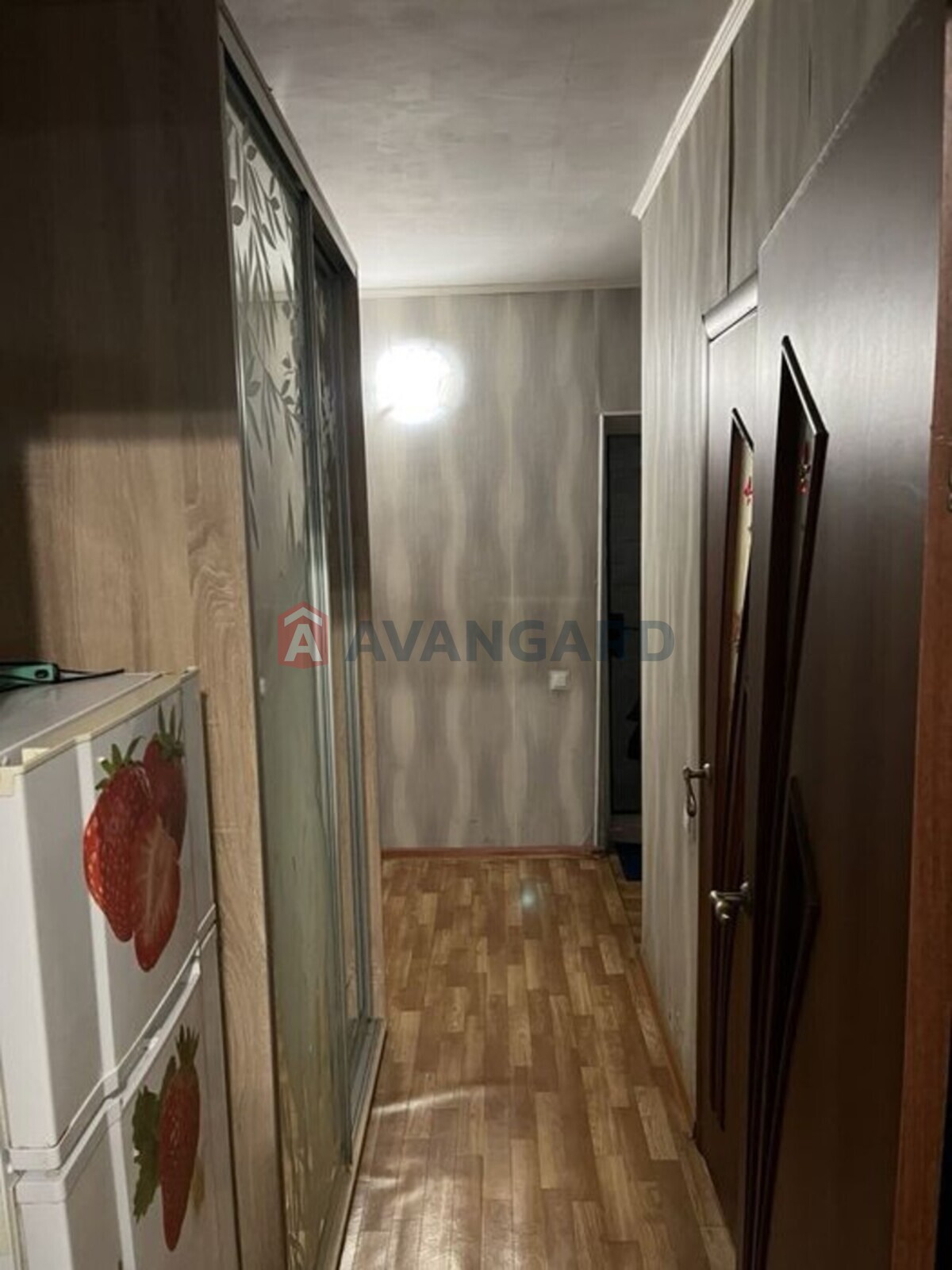 2 ��. ��������, 45/-/8 ��. �., 3/3 ������ ���� 4