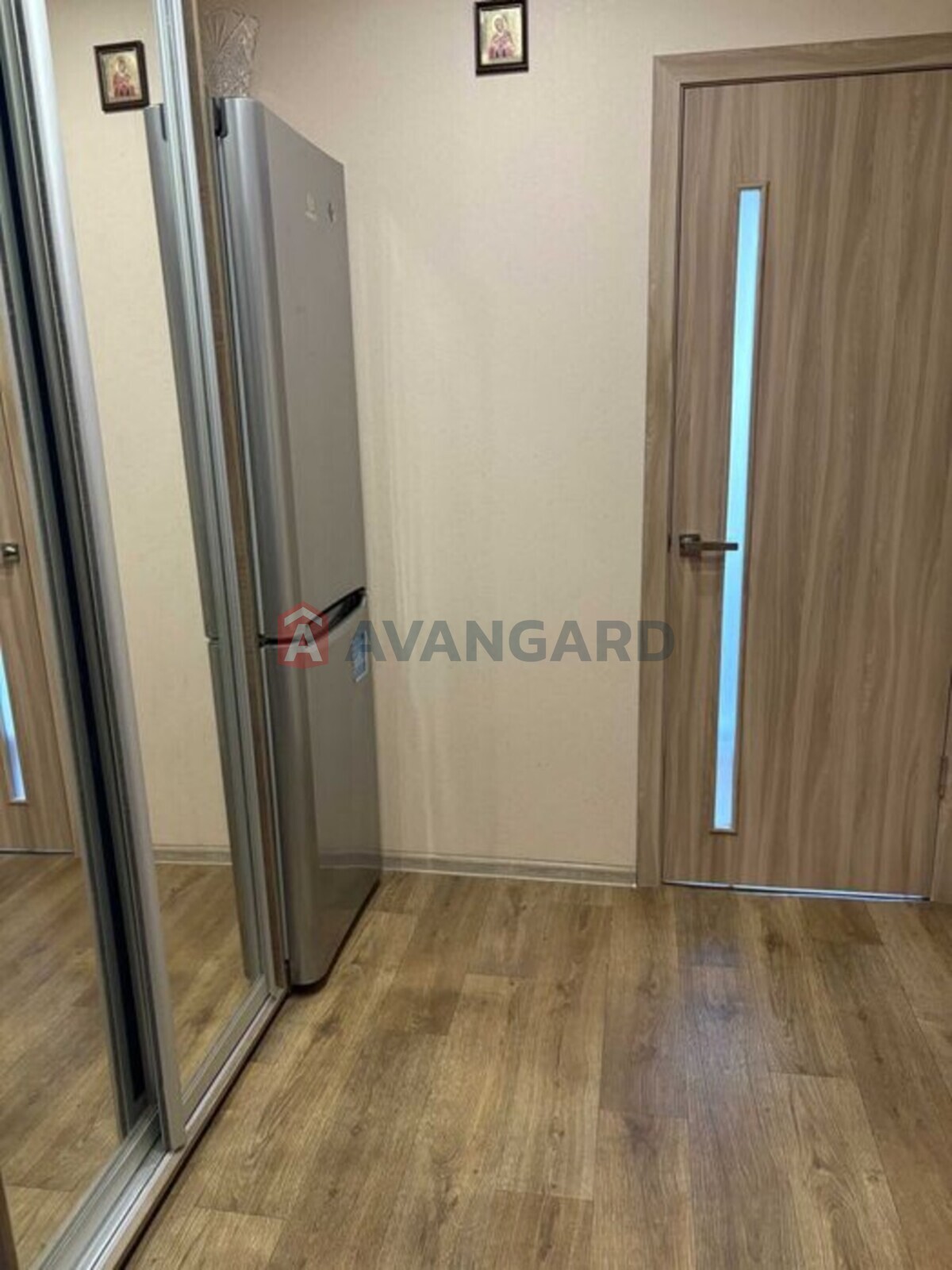 1 ��. ��������, 40/-/8 ��. �., 5/9 ������ ���� 4