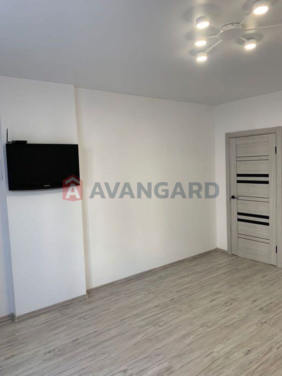 1 ��. ��������, 43/-/14 ��. �., 3/9 ������ ���� 13