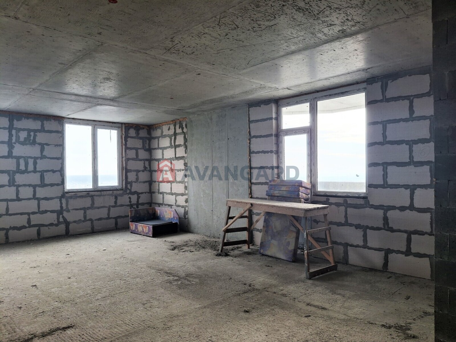 2 ��. ��������, 63/38/14 ��. �., 25/25 ������ ���� 4