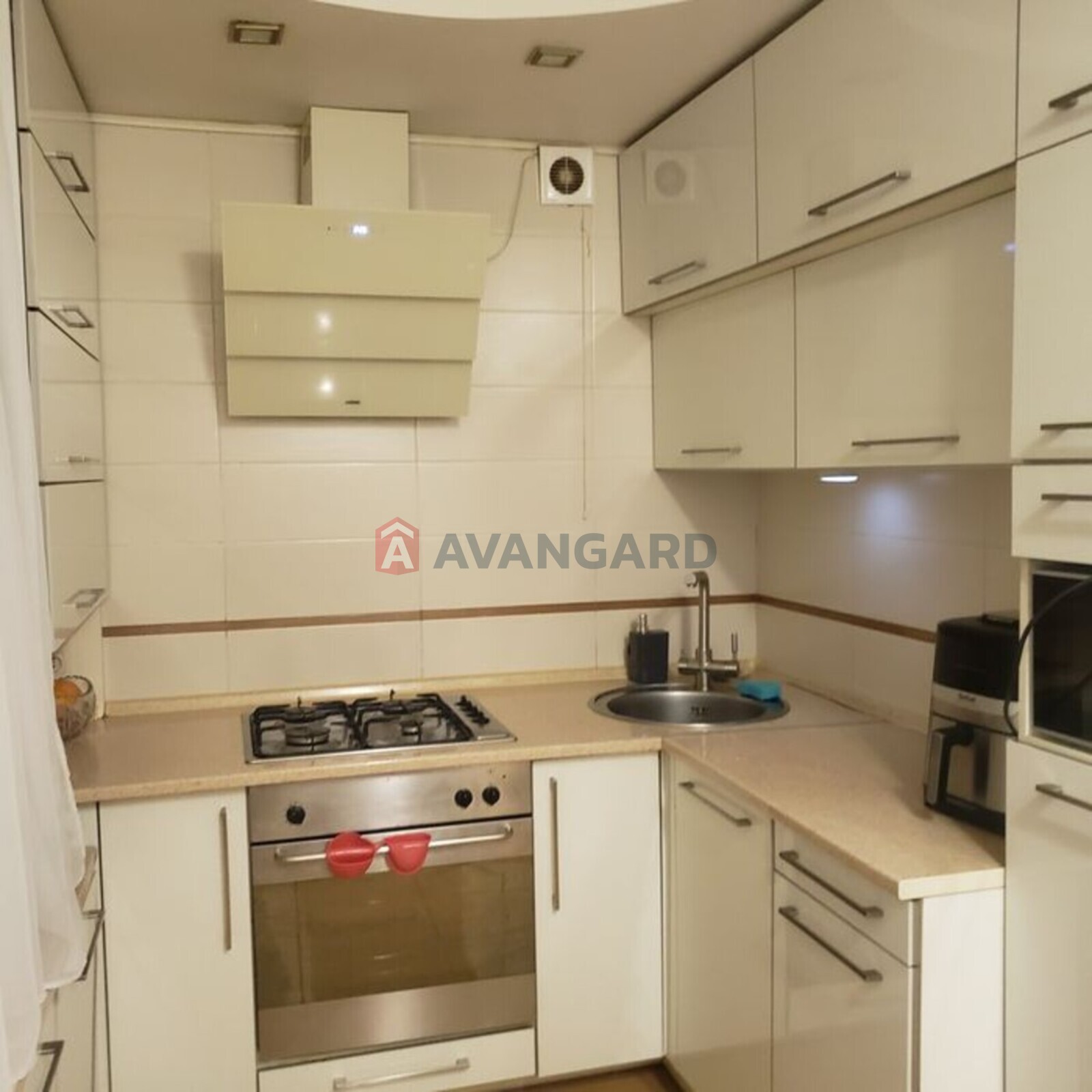 3 ��. ��������, 72/-/10 ��. �., 6/9 ������ ���� 2