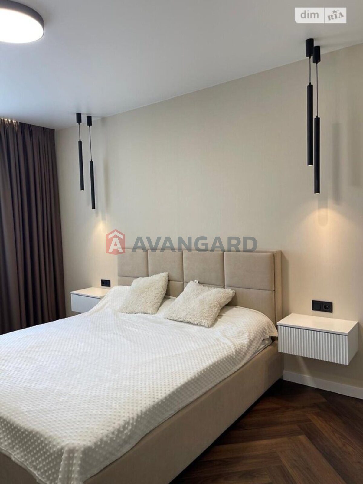 3 ��. ��������, 78/-/43 ��. �., 3/8 ������ ���� 12