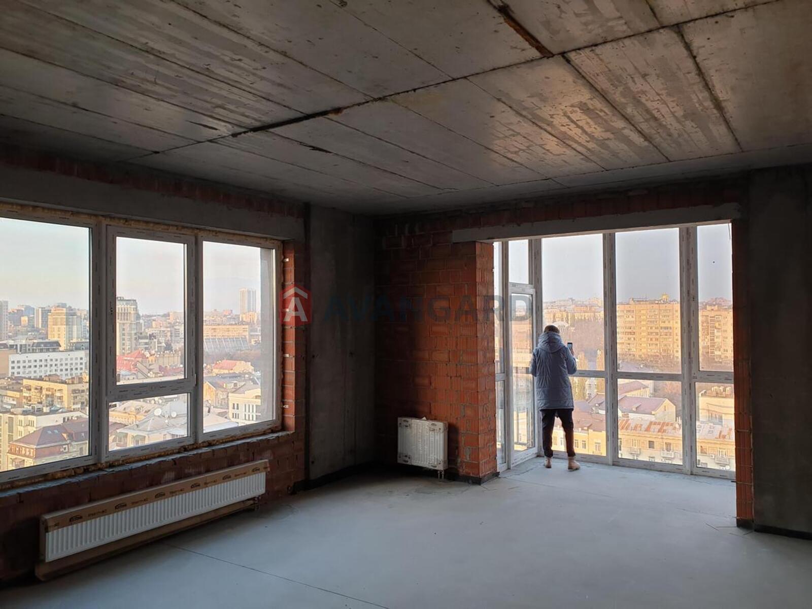 2 ����. ��������, 89/67/18 ��. �., 17/24 ���� ���� 9