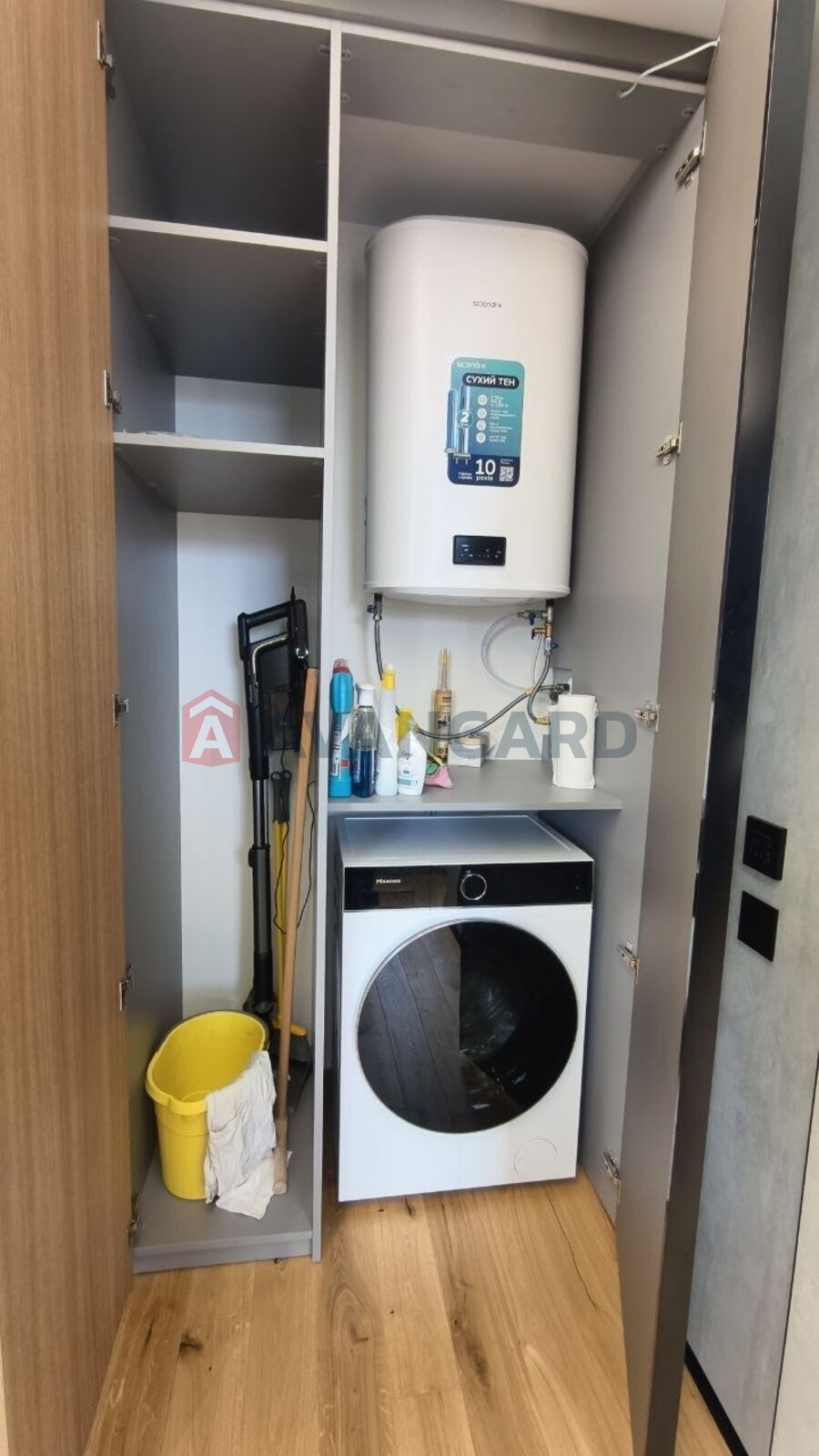 2 ��. ��������, 52/-/18 ��. �., 5/5 ������ ���� 13