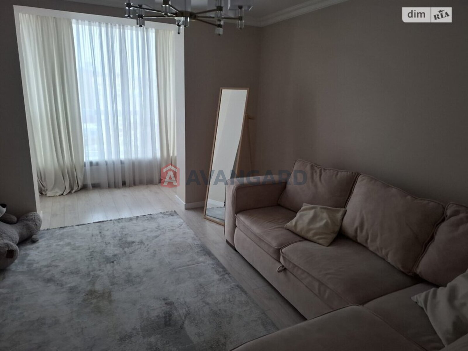 2 ��. ��������, 86/60/20 ��. �., 10/11 ������ ���� 4