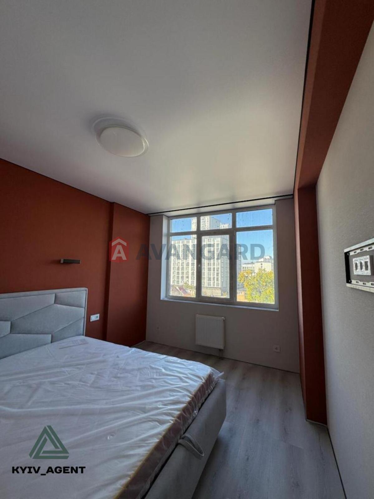 3 ��. ��������, 55/25/19 ��. �., 5/21 ������ ���� 6