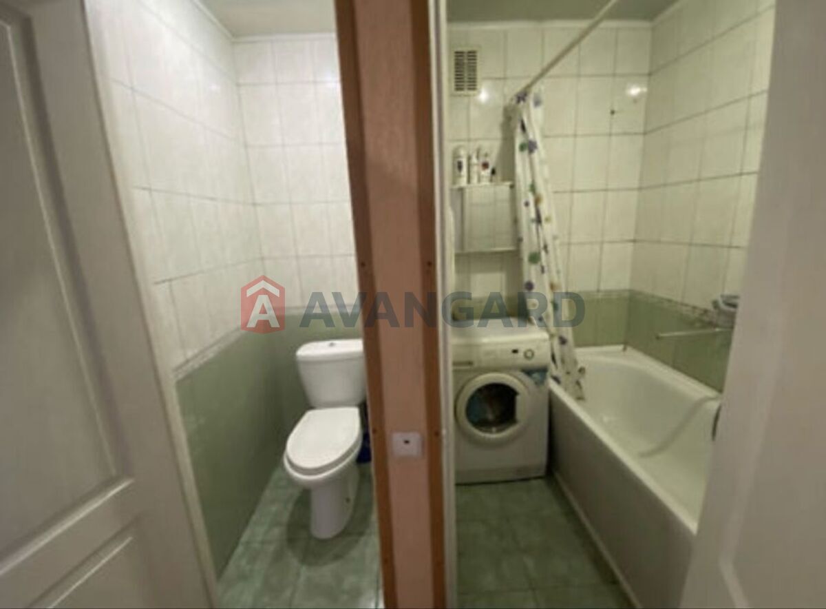 3 ��. ��������, 64/-/6 ��. �., 3/5 ������ ���� 6