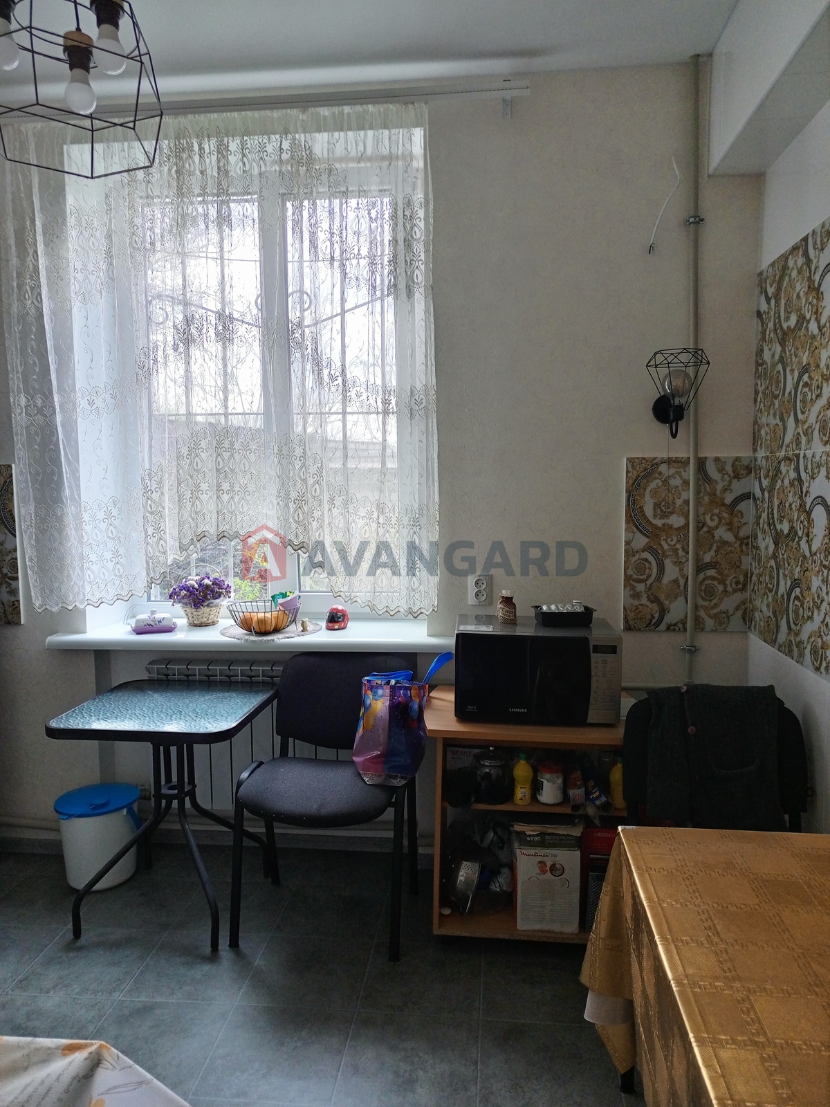 2 ��. ��������, 54/-/9 ��. �., 1/2 ������ ���� 13