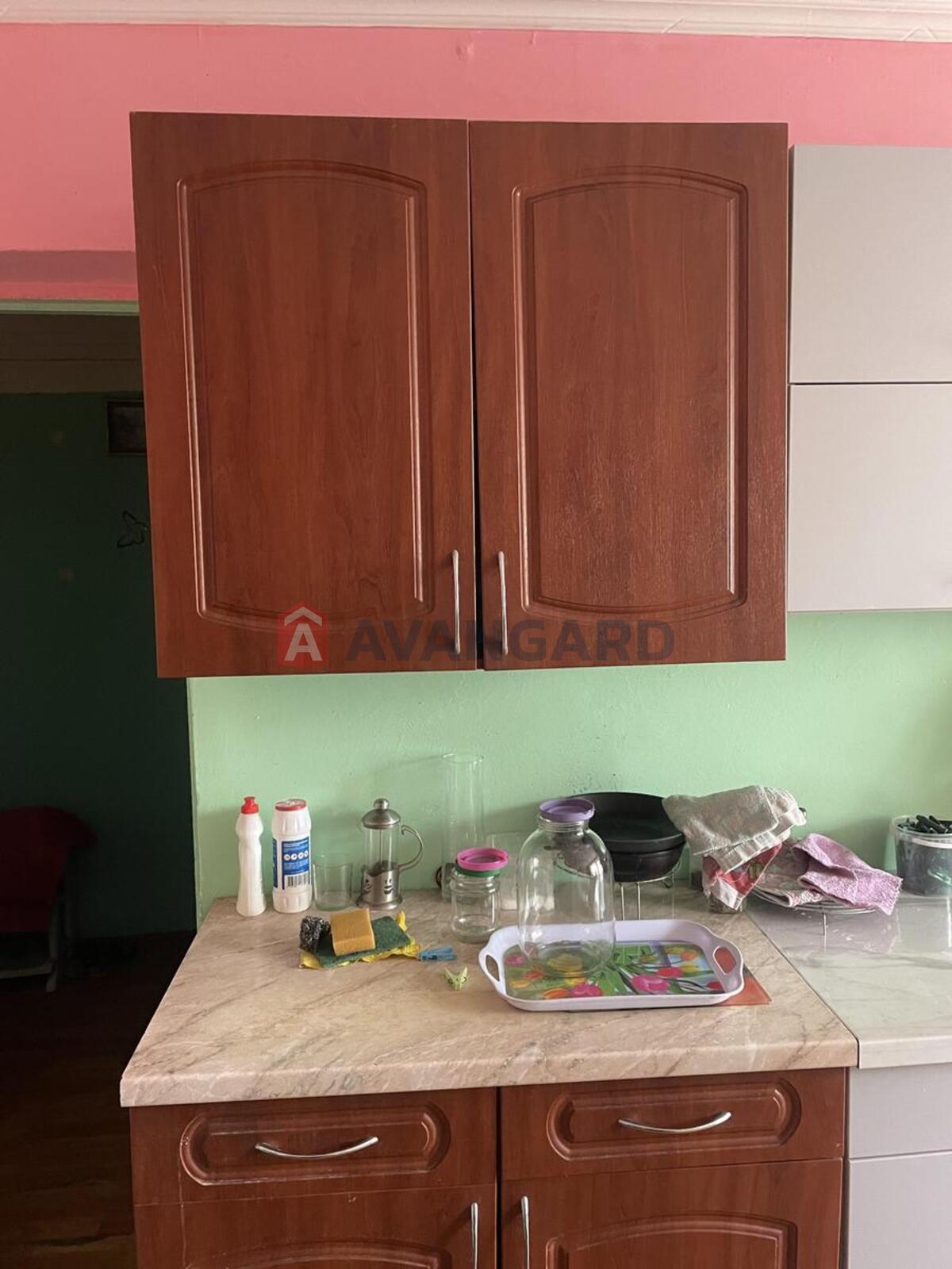 1 ��. ��������, 32/18/- ��. �., 4/9 ������ ���� 8