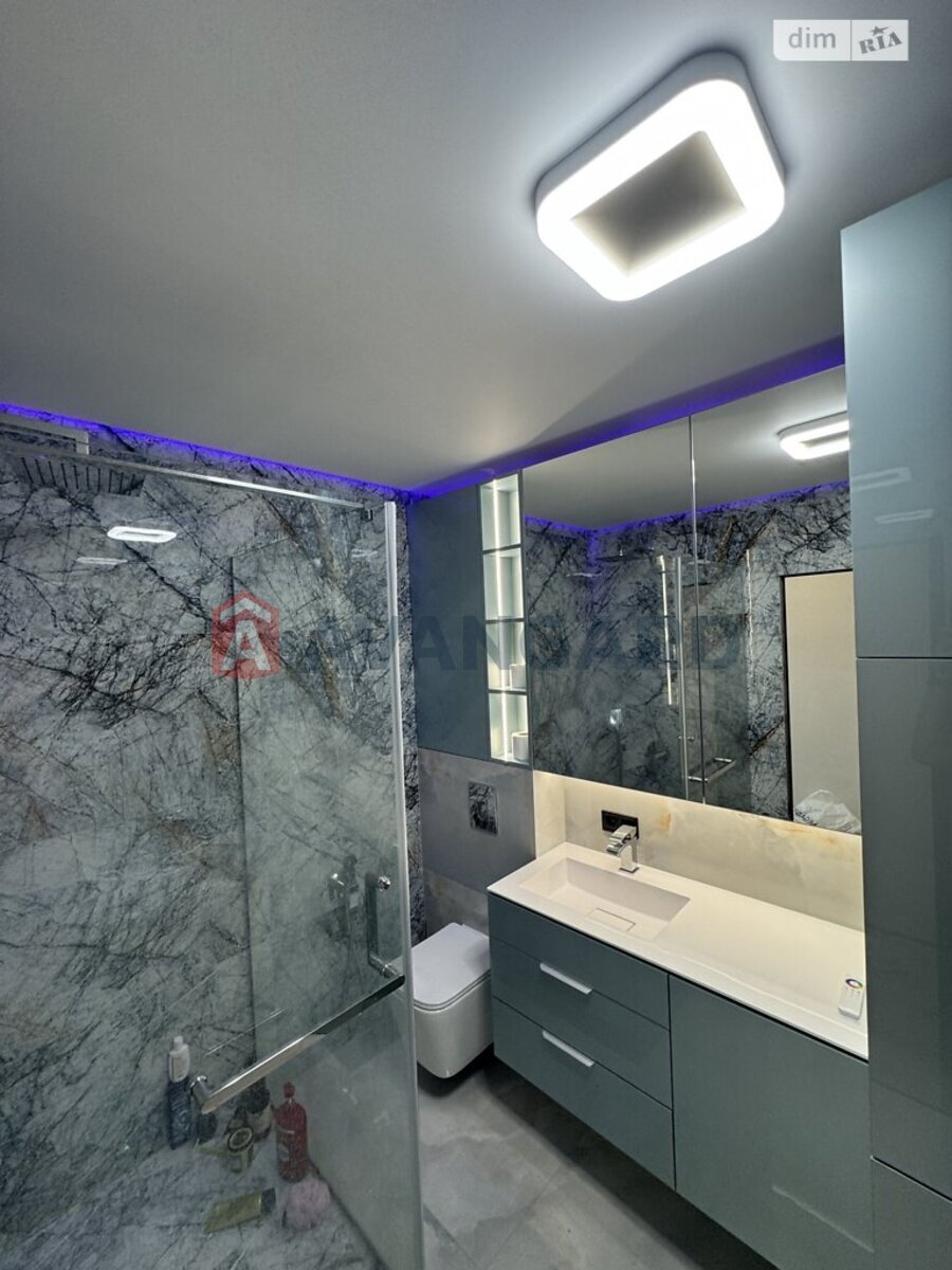 3 ��. ��������, 97/60/17 ��. �., 5/6 ������ ���� 16