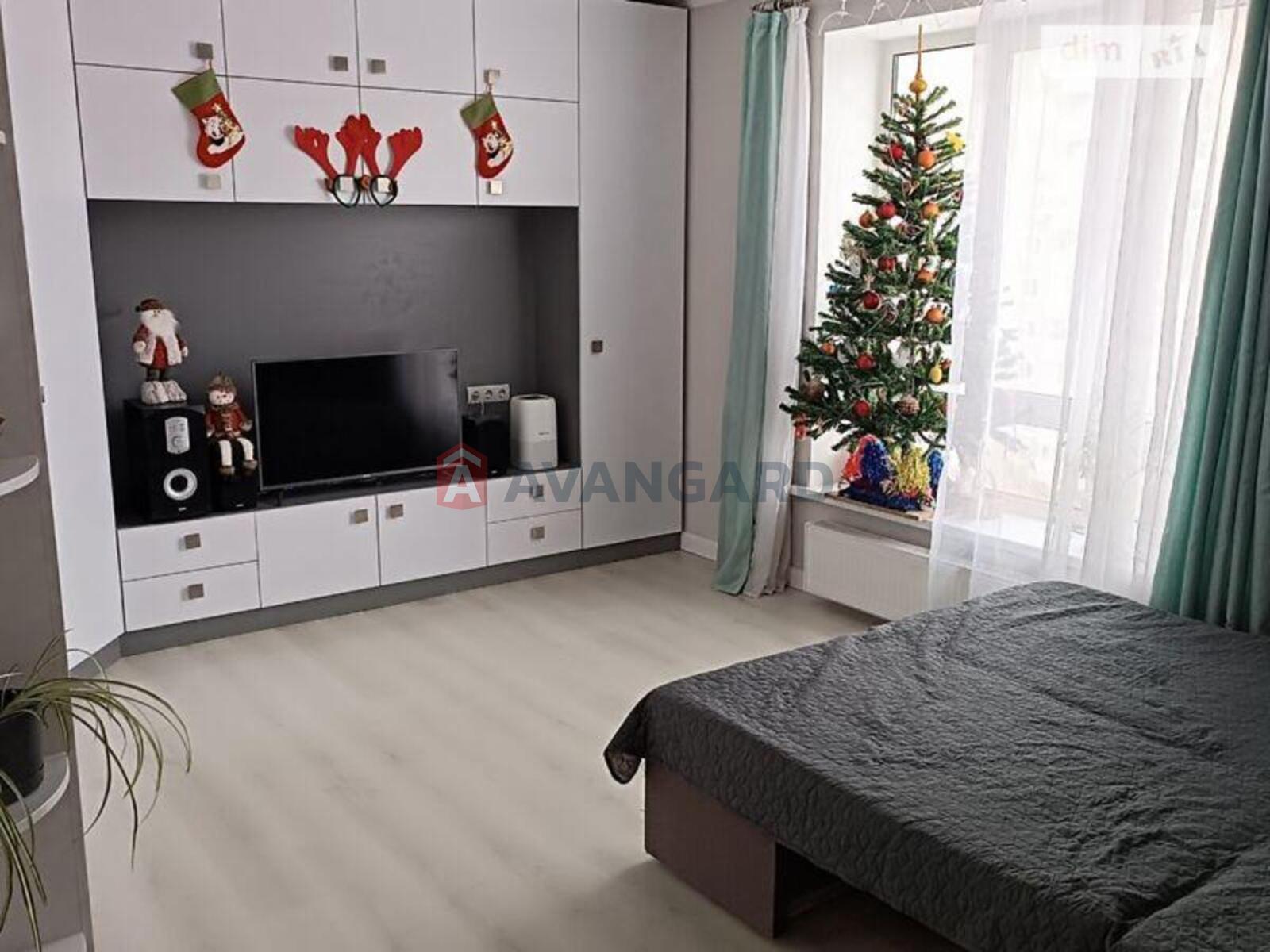 2 ��. ��������, 70/69/12 ��. �., 7/11 ������ ���� 5