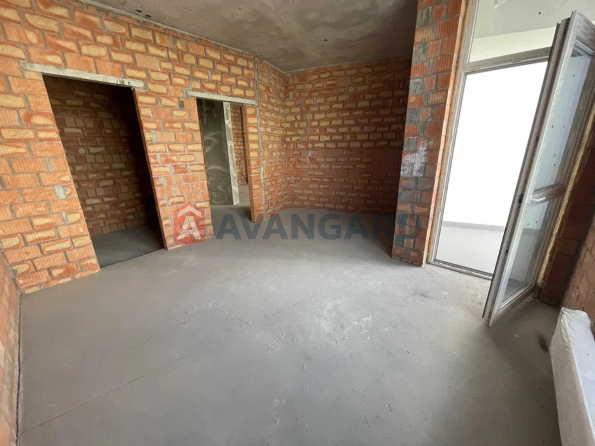 2 ��. ��������, 81/36,2/16,5 ��. �., 5/17 ������ ���� 8