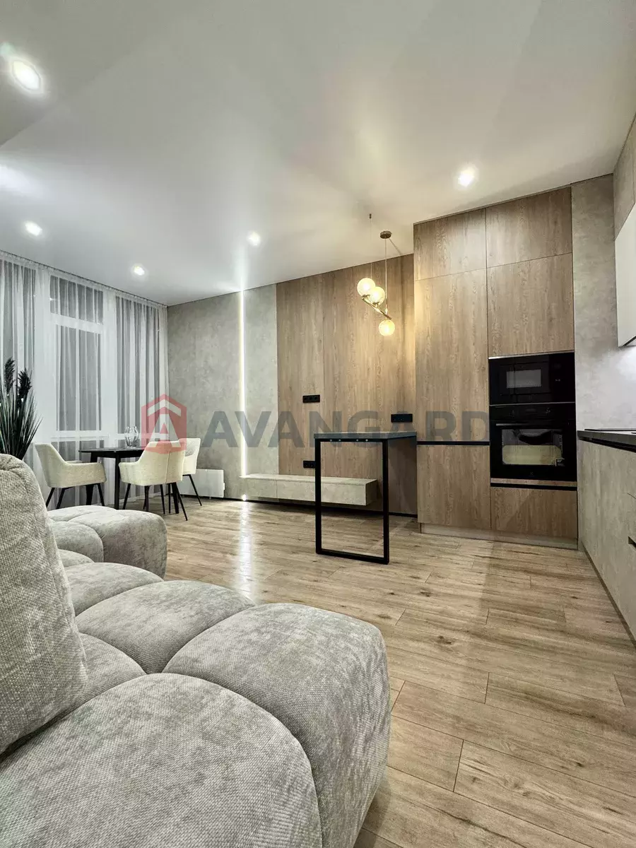 2 ��. ��������, 50/-/24 ��. �., 9/16 ������ ���� 4