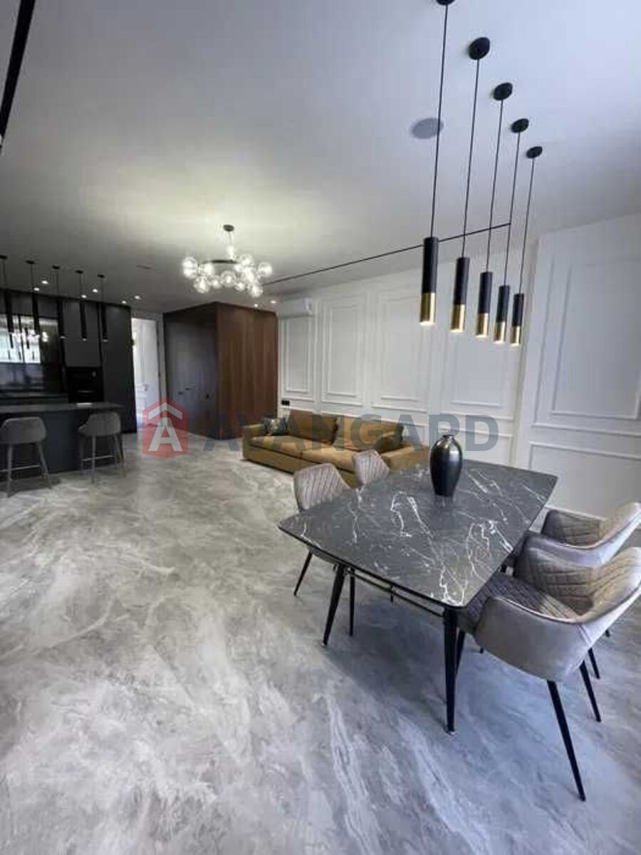 7 ����. ��������, 649/-/80 ��. �., 6/7 ���� ���� 10