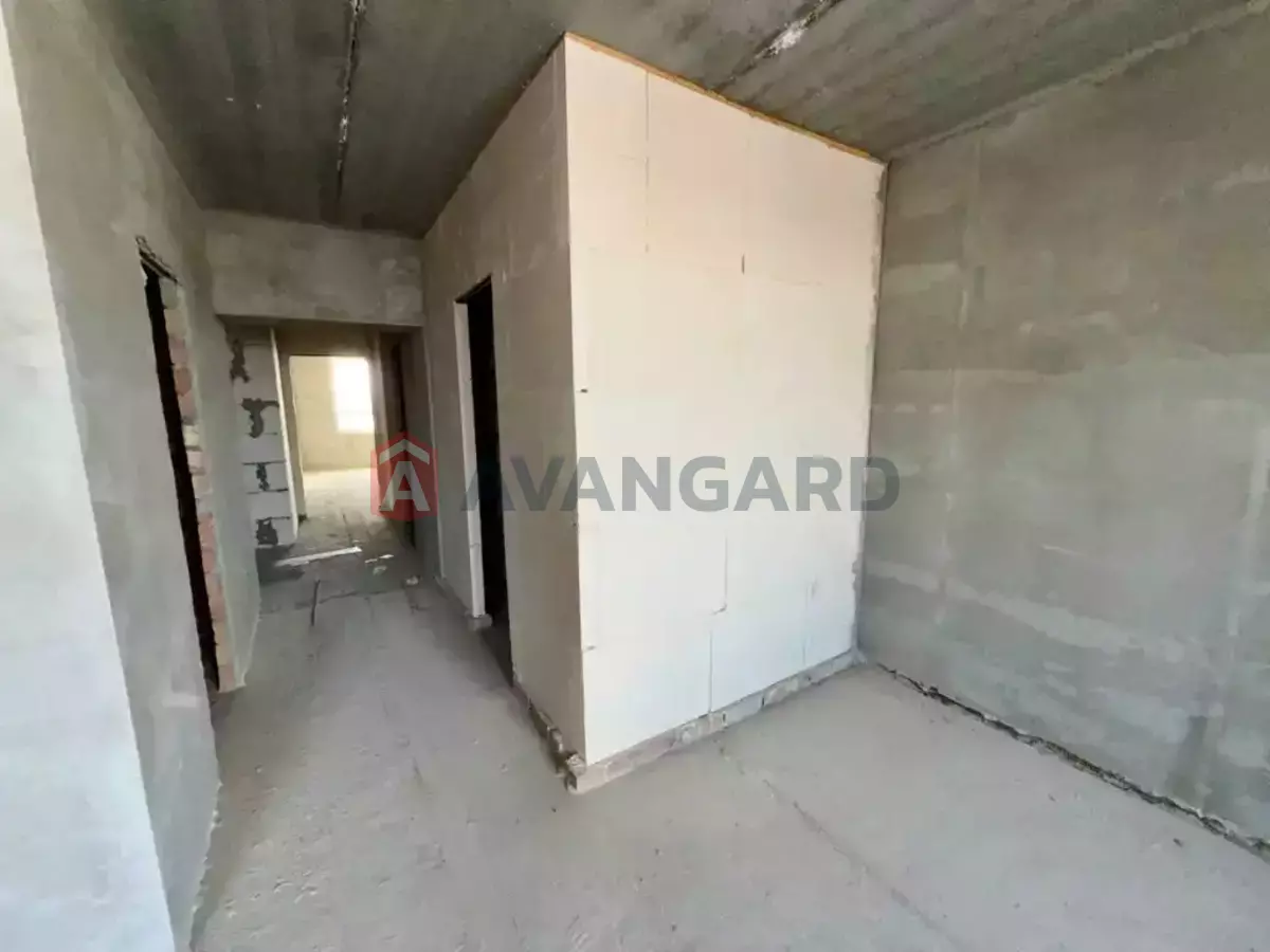 2 ��. ��������, 71/-/- ��. �., 10/10 ������ ���� 3