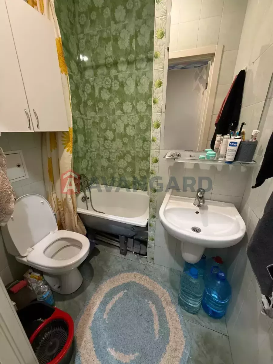 3 ��. ��������, 70/-/- ��. �., 2/3 ������ ���� 5