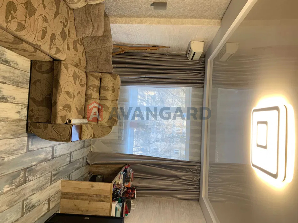 4 ��. ��������, 80/-/9 ��. �., 3/9 ������ ���� 2