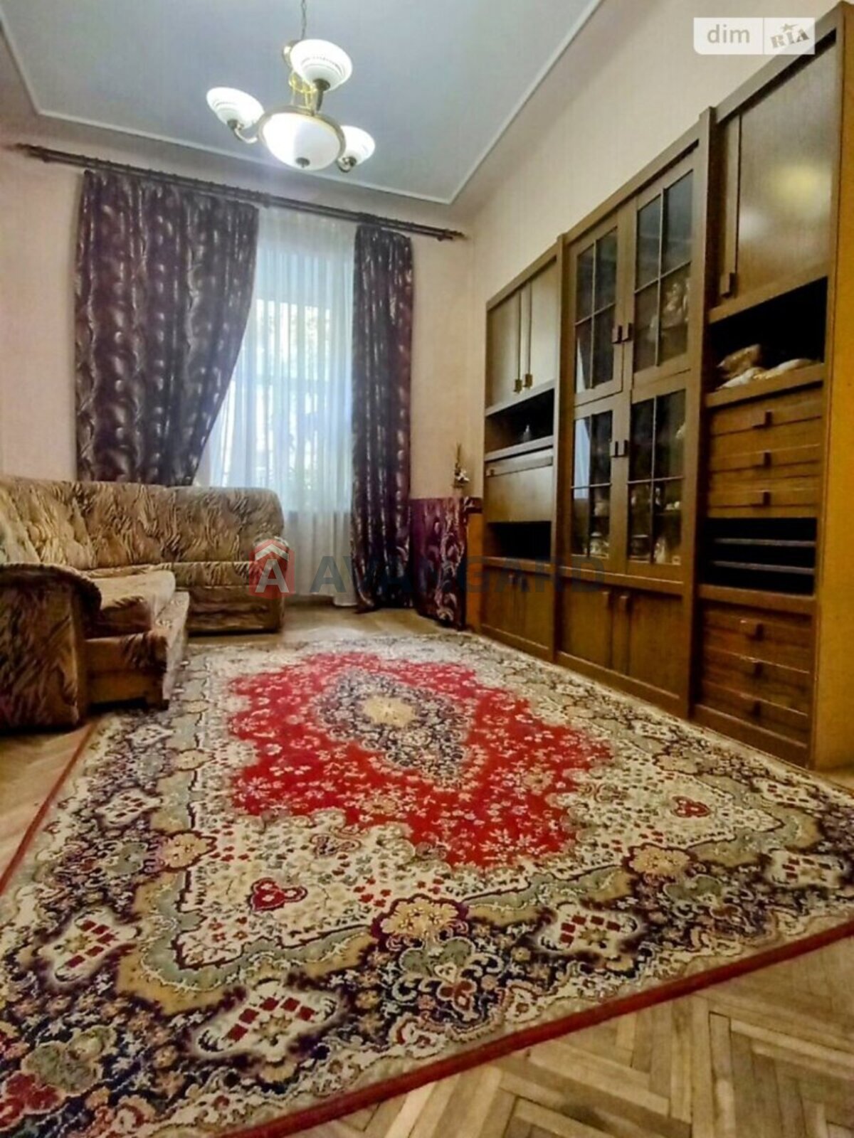 2 ����. ��������, 42/25/10 ��. �., 1/3 ���� ���� 1