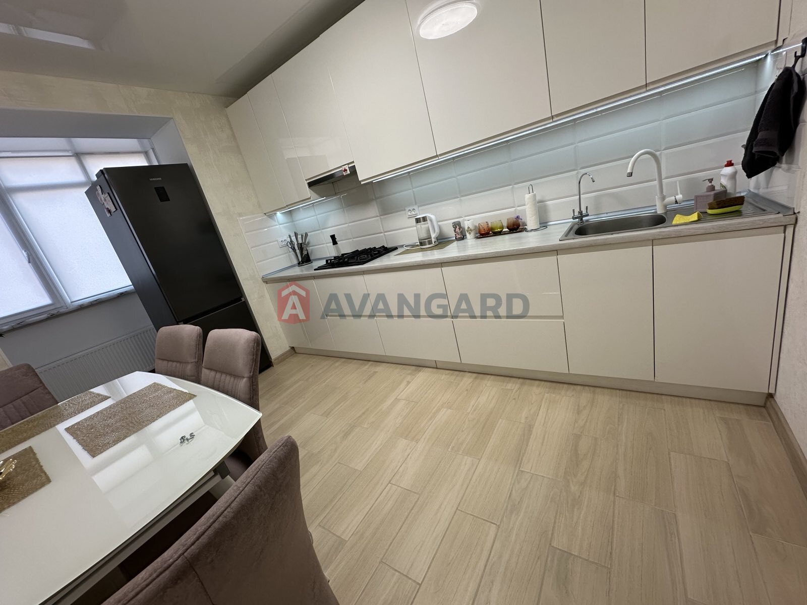 2 ��. ��������, 66,2/32,2/16,8 ��. �., 9/12 ������ ���� 14